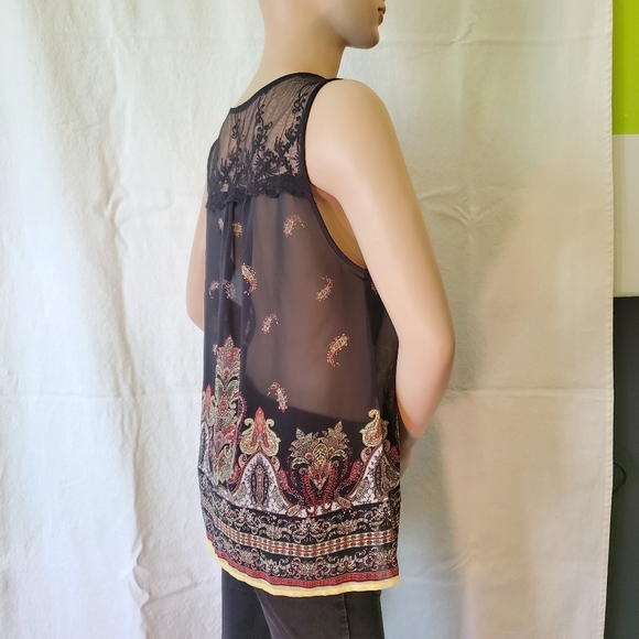 Set of 2 Sheer Tank Tops - Picture 8 of 16